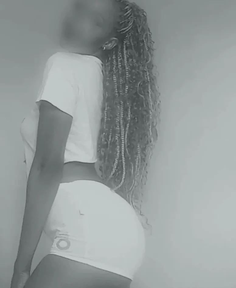 Ángela, 28 años