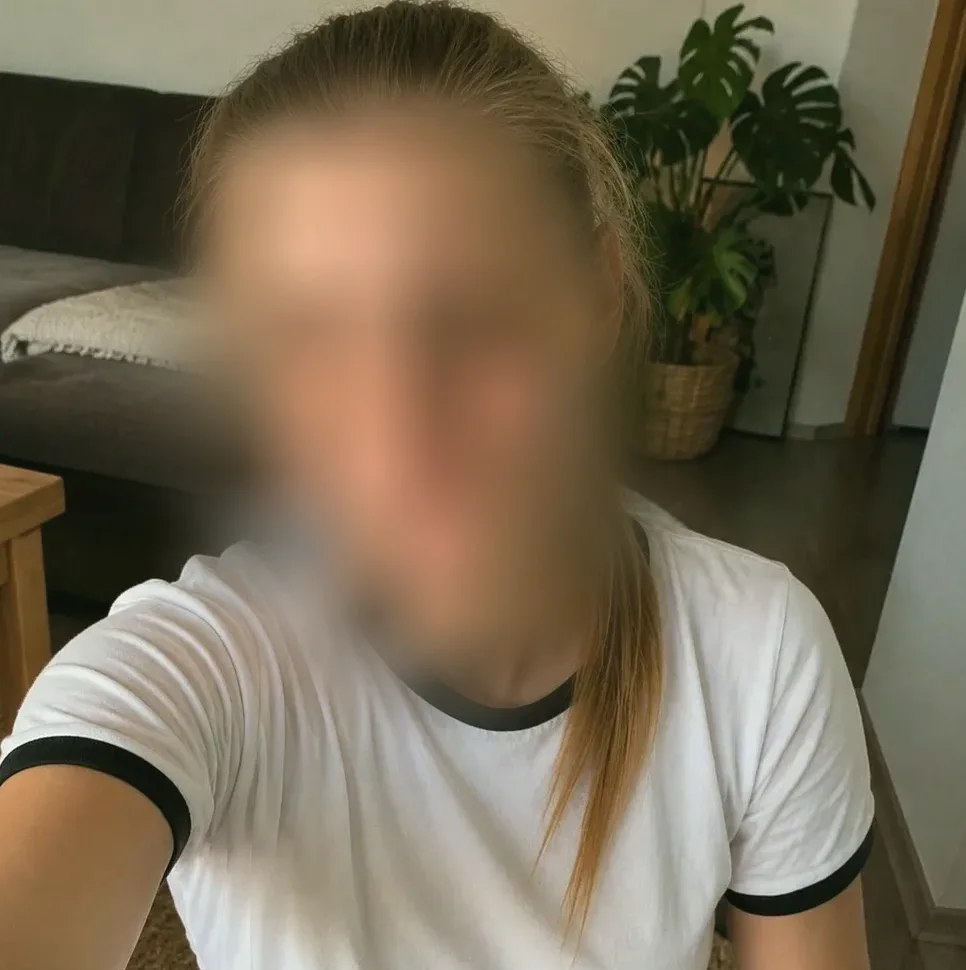Ángela, 21 años